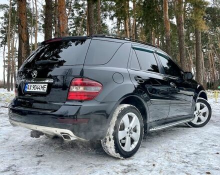 Чорний Мерседес ML-Class, об'ємом двигуна 3.5 л та пробігом 183 тис. км за 14900 $, фото 3 на Automoto.ua