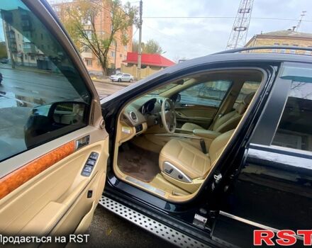 Черный Мерседес МЛ класс, объемом двигателя 3.5 л и пробегом 204 тыс. км за 10200 $, фото 8 на Automoto.ua