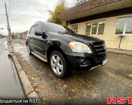 Черный Мерседес МЛ класс, объемом двигателя 3.5 л и пробегом 204 тыс. км за 10200 $, фото 7 на Automoto.ua