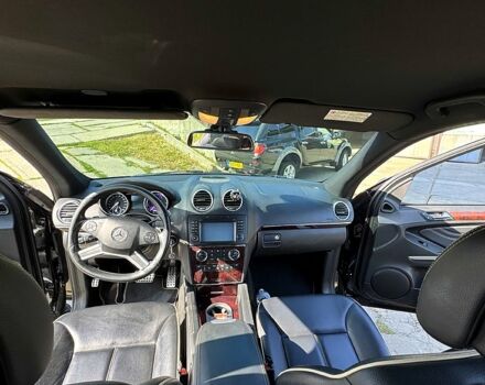 Черный Мерседес МЛ класс, объемом двигателя 3 л и пробегом 165 тыс. км за 18200 $, фото 9 на Automoto.ua