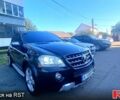 Чорний Мерседес ML-Class, об'ємом двигуна 6.2 л та пробігом 199 тис. км за 15500 $, фото 1 на Automoto.ua