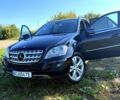 Черный Мерседес МЛ класс, объемом двигателя 3 л и пробегом 28600 тыс. км за 15000 $, фото 1 на Automoto.ua