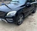 Черный Мерседес МЛ класс, объемом двигателя 2.1 л и пробегом 270 тыс. км за 17500 $, фото 1 на Automoto.ua