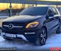 Черный Мерседес МЛ класс, объемом двигателя 3 л и пробегом 172 тыс. км за 23500 $, фото 1 на Automoto.ua
