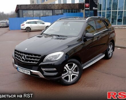 Чорний Мерседес МЛ класс, об'ємом двигуна 3 л та пробігом 255 тис. км за 25000 $, фото 5 на Automoto.ua