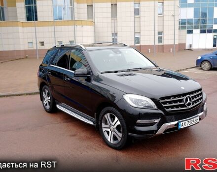 Чорний Мерседес МЛ класс, об'ємом двигуна 3 л та пробігом 255 тис. км за 25000 $, фото 2 на Automoto.ua