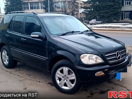 Чорний Мерседес МЛ класс, об'ємом двигуна 2.7 л та пробігом 210 тис. км за 2800 $, фото 1 на Automoto.ua