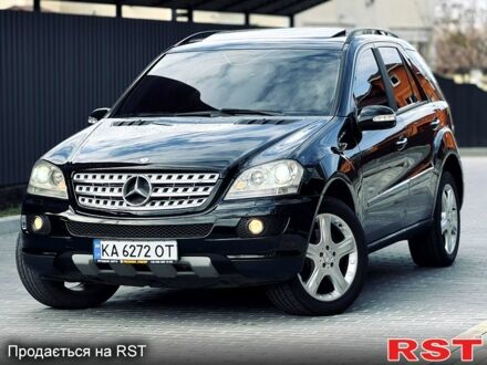 Мерседес ML-Class 2005 у Полтаві на Automoto.ua Чорний Мерседес ML-Class, об'ємом двигуна 3 л та пробігом 400 тис. км за 11000 $, фото 1 на Automoto.ua
