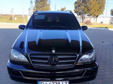 Чорний Мерседес МЛ класс, об'ємом двигуна 2.7 л та пробігом 0 тис. км за 8000 $, фото 1 на Automoto.ua