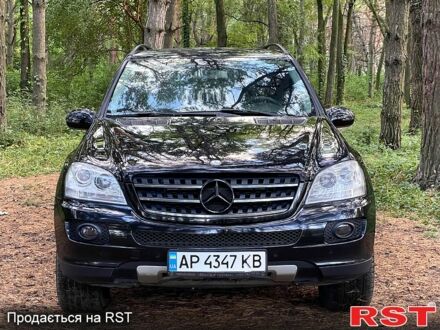 Мерседес МЛ класс 2006 в Запорожье на Automoto.ua Черный Мерседес МЛ класс, объемом двигателя 3 л и пробегом 260 тыс. км за 11999 $, фото 1 на Automoto.ua