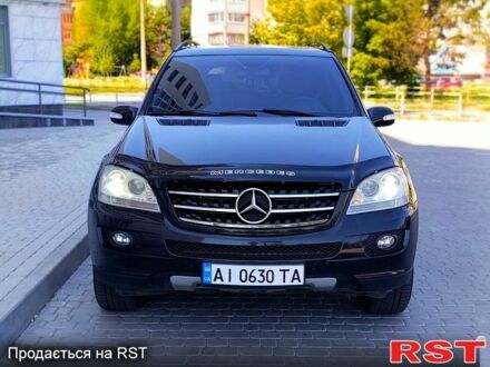 Чорний Мерседес МЛ класс, об'ємом двигуна 3 л та пробігом 0 тис. км за 8999 $, фото 1 на Automoto.ua