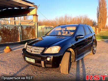 Мерседес МЛ класс 2007 в Рокитном на Automoto.ua Черный Мерседес МЛ класс, объемом двигателя 35 л и пробегом 230 тыс. км за 9999 $, фото 1 на Automoto.ua