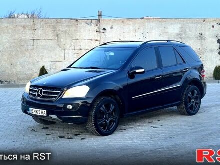 Чорний Мерседес МЛ класс, об'ємом двигуна 3.5 л та пробігом 216 тис. км за 7500 $, фото 1 на Automoto.ua