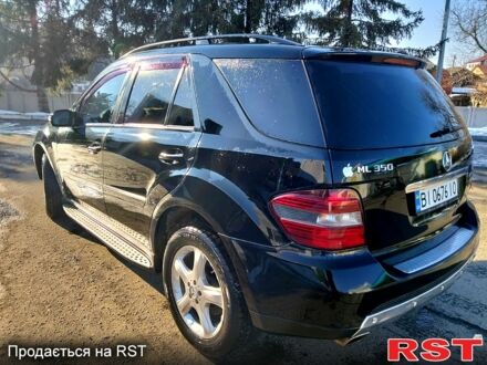 Мерседес ML-Class 2008 у Лубнах на Automoto.ua Чорний Мерседес ML-Class, об'ємом двигуна 3.5 л та пробігом 267 тис. км за 11250 $, фото 1 на Automoto.ua