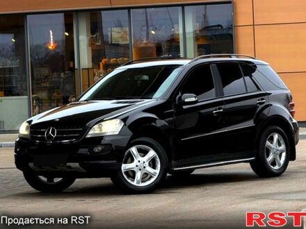 Чорний Мерседес МЛ класс, об'ємом двигуна 3 л та пробігом 153 тис. км за 12850 $, фото 1 на Automoto.ua