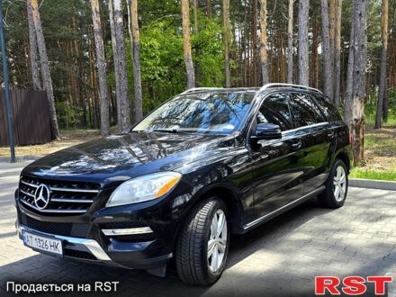 Черный Мерседес МЛ класс, объемом двигателя 3.5 л и пробегом 280 тыс. км за 18500 $, фото 1 на Automoto.ua