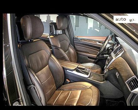 Коричневый Мерседес МЛ класс, объемом двигателя 3.5 л и пробегом 257 тыс. км за 15900 $, фото 1 на Automoto.ua