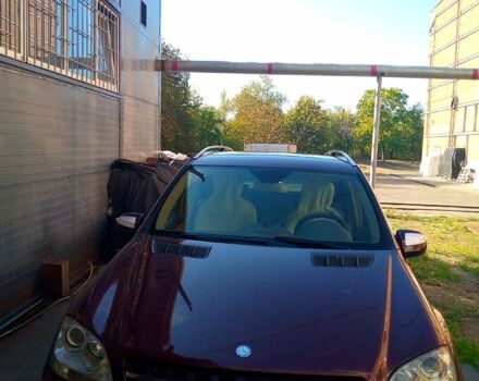 Красный Мерседес МЛ класс, объемом двигателя 3.5 л и пробегом 347 тыс. км за 13300 $, фото 4 на Automoto.ua