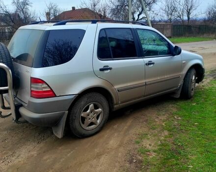 Мерседес МЛ класс, об'ємом двигуна 2.7 л та пробігом 350 тис. км за 5200 $, фото 3 на Automoto.ua