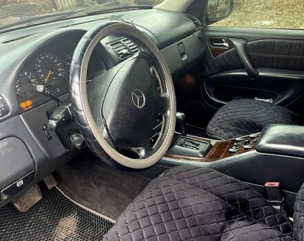 Мерседес МЛ класс, объемом двигателя 2.7 л и пробегом 366 тыс. км за 4700 $, фото 5 на Automoto.ua
