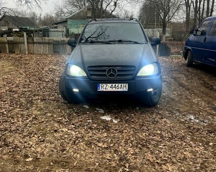 Мерседес МЛ класс, объемом двигателя 2.7 л и пробегом 366 тыс. км за 4700 $, фото 1 на Automoto.ua