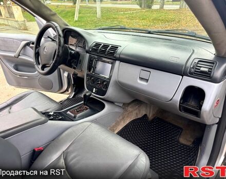 Мерседес МЛ класс, объемом двигателя 2.7 л и пробегом 375 тыс. км за 2999 $, фото 8 на Automoto.ua