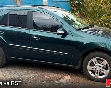 Мерседес МЛ класс, об'ємом двигуна 3 л та пробігом 324 тис. км за 11000 $, фото 1 на Automoto.ua