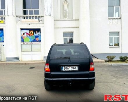 Мерседес МЛ класс, объемом двигателя 4 л и пробегом 256 тыс. км за 3750 $, фото 3 на Automoto.ua