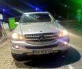 Мерседес МЛ класс, объемом двигателя 3.2 л и пробегом 300 тыс. км за 5900 $, фото 1 на Automoto.ua