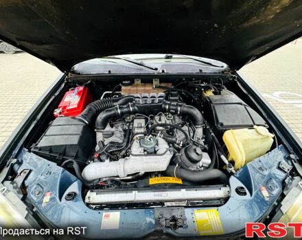 Мерседес МЛ класс, объемом двигателя 4 л и пробегом 256 тыс. км за 3750 $, фото 11 на Automoto.ua