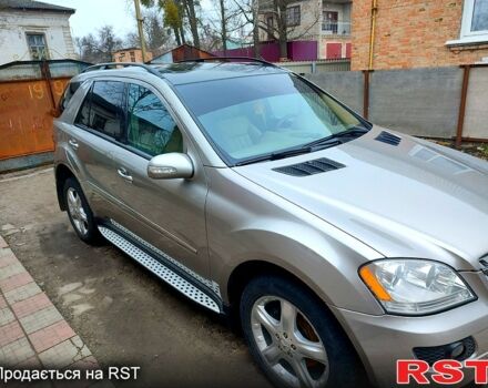 Мерседес ML-Class, об'ємом двигуна 3 л та пробігом 209 тис. км за 13400 $, фото 4 на Automoto.ua