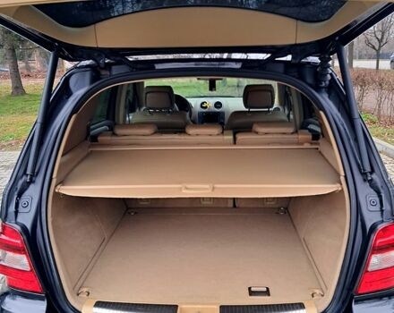 Мерседес МЛ класс, объемом двигателя 3 л и пробегом 281 тыс. км за 13700 $, фото 4 на Automoto.ua