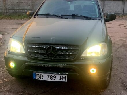Мерседес МЛ класс, объемом двигателя 2.7 л и пробегом 400 тыс. км за 4200 $, фото 1 на Automoto.ua