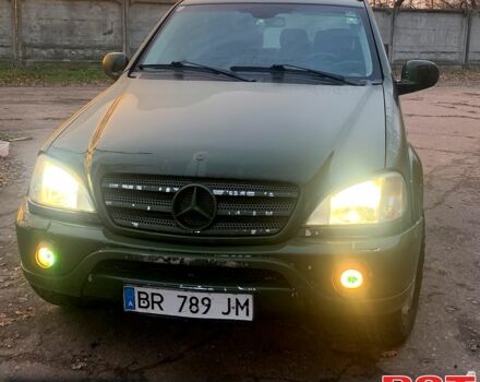 Мерседес МЛ класс, объемом двигателя 2.7 л и пробегом 400 тыс. км за 4200 $, фото 1 на Automoto.ua