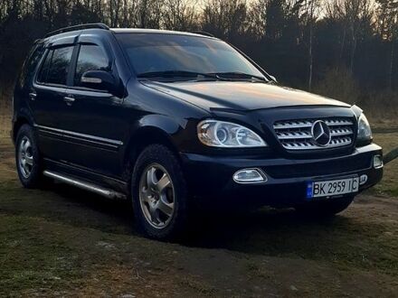 Мерседес ML-Class 2004 у Дніпро (Дніпропетровську) на Automoto.ua Мерседес ML-Class, об'ємом двигуна 2.7 л та пробігом 0 тис. км за 8500 $, фото 1 на Automoto.ua