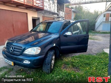Мерседес МЛ класс 2004 в Киеве на Automoto.ua Мерседес МЛ класс, объемом двигателя 2.7 л и пробегом 367 тыс. км за 3800 $, фото 1 на Automoto.ua