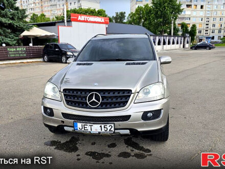 Мерседес МЛ класс 2006 в Харькове на Automoto.ua Мерседес МЛ класс, объемом двигателя 3 л и пробегом 253 тыс. км за 8200 $, фото 1 на Automoto.ua