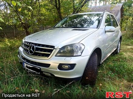 Мерседес МЛ класс, объемом двигателя 3 л и пробегом 294 тыс. км за 6700 $, фото 1 на Automoto.ua