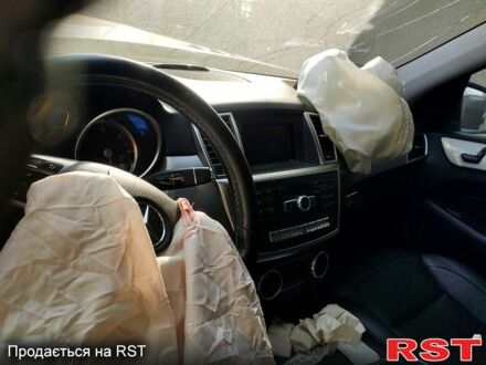 Мерседес МЛ класс 2014 в Одессе на Automoto.ua Мерседес МЛ класс, объемом двигателя 22 л и пробегом 213 тыс. км за 9000 $, фото 1 на Automoto.ua