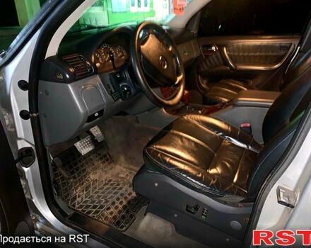 Сірий Мерседес МЛ класс, об'ємом двигуна 4.3 л та пробігом 275 тис. км за 5450 $, фото 4 на Automoto.ua