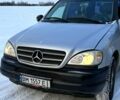 Сірий Мерседес МЛ класс, об'ємом двигуна 3.2 л та пробігом 244 тис. км за 3150 $, фото 1 на Automoto.ua