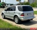 Серый Мерседес МЛ класс, объемом двигателя 3.2 л и пробегом 430 тыс. км за 6500 $, фото 3 на Automoto.ua