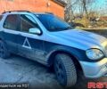 Серый Мерседес МЛ класс, объемом двигателя 27 л и пробегом 340 тыс. км за 6200 $, фото 7 на Automoto.ua