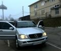 Сірий Мерседес ML-Class, об'ємом двигуна 2.7 л та пробігом 375 тис. км за 6400 $, фото 1 на Automoto.ua