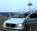 Сірий Мерседес ML-Class, об'ємом двигуна 2.7 л та пробігом 375 тис. км за 6400 $, фото 2 на Automoto.ua