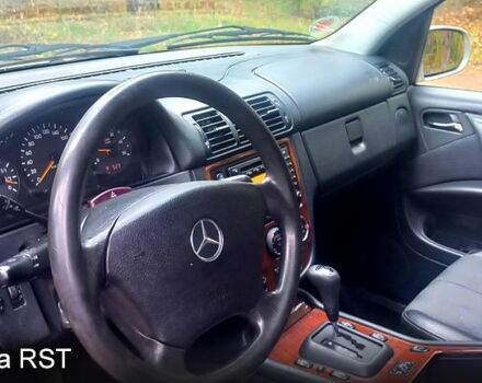 Серый Мерседес МЛ класс, объемом двигателя 2.7 л и пробегом 342 тыс. км за 3700 $, фото 6 на Automoto.ua