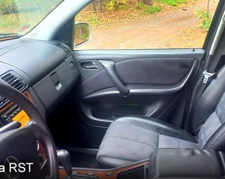 Серый Мерседес МЛ класс, объемом двигателя 2.7 л и пробегом 342 тыс. км за 3700 $, фото 8 на Automoto.ua