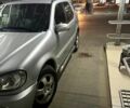 Сірий Мерседес ML-Class, об'ємом двигуна 27 л та пробігом 232 тис. км за 4500 $, фото 2 на Automoto.ua