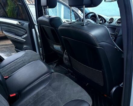 Серый Мерседес МЛ класс, объемом двигателя 3.5 л и пробегом 308 тыс. км за 6500 $, фото 4 на Automoto.ua