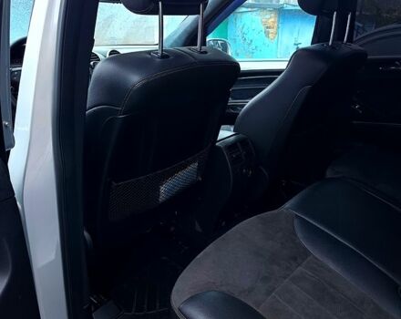 Серый Мерседес МЛ класс, объемом двигателя 3.5 л и пробегом 308 тыс. км за 6500 $, фото 5 на Automoto.ua